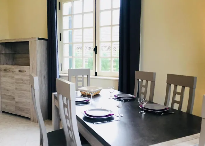 Renove En Rez-de-jardin, Proche Centre, 2 Pieces, 4 Pers., Equipements Modernes, - Fr-1-487-309