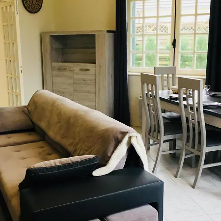 Renove En Rez-de-jardin, Proche Centre, 2 Pieces, 4 Pers., Equipements Modernes,