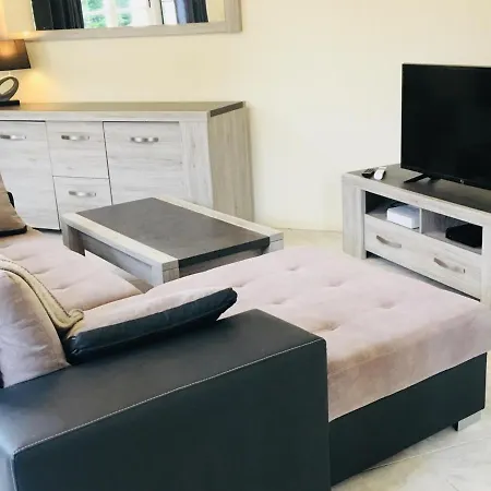 Renove En Rez-de-jardin, Proche Centre, 2 Pieces, 4 Pers., Equipements Modernes, - Fr-1-487-309 * Cabourg